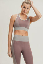 Load image into Gallery viewer, Chevron Track Seamless Hybrid Racerback Sports Bra