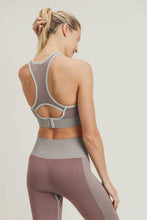 Load image into Gallery viewer, Chevron Track Seamless Hybrid Racerback Sports Bra