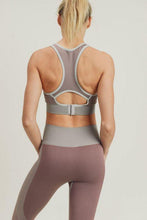 Load image into Gallery viewer, Chevron Track Seamless Hybrid Racerback Sports Bra